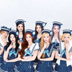 cn.ktown4u.com : K-POP Global On-Onffline Platform