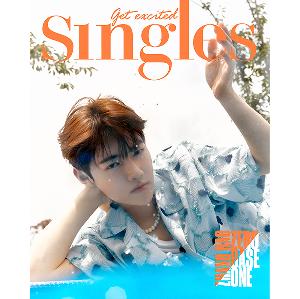 うのにもお得な Singles 【韩国杂志】 : cn.ktown4u.com 2023.08 (封面 D Type その他